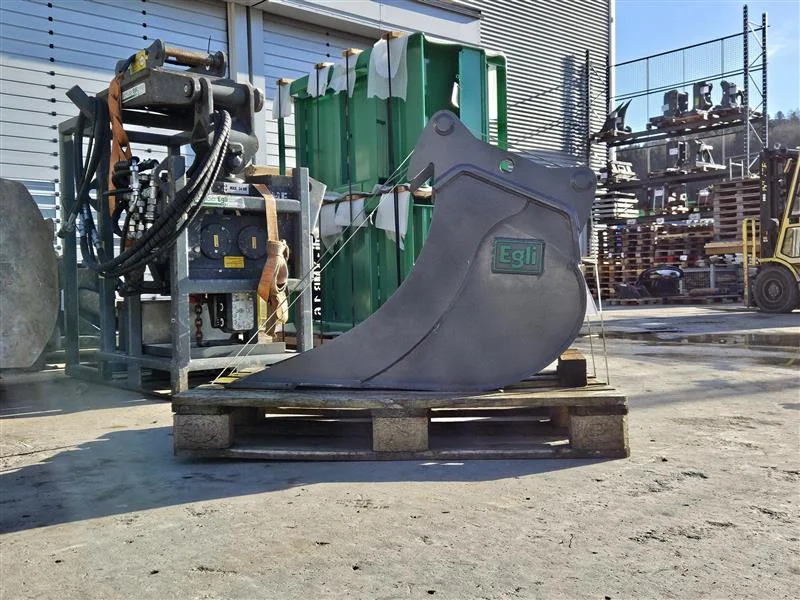Godet de creuse tiltrotateur Egli ETL-TR 85-400 - OilQuick OQ 45