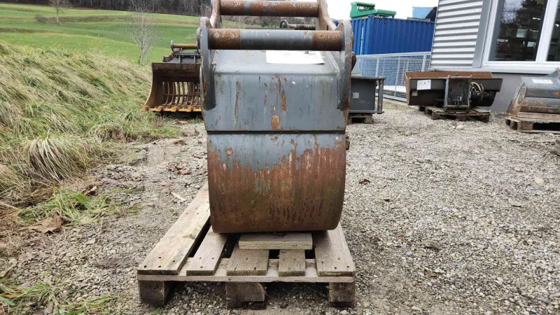 Godet de creuse tiltrotateur Egli ETL-TR 160-600 - OilQuick OQ 65