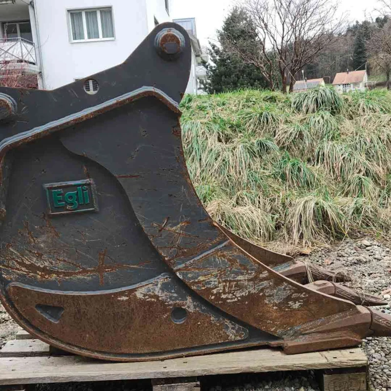 Godet de creuse tiltrotateur Egli ETL-TR 160-600 - OilQuick OQ 65