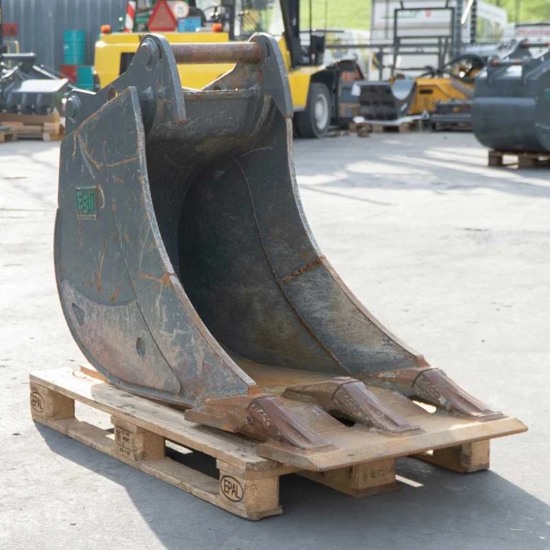 Egli Tiltrotator Tieflöffel ETL-TR 160-600 - OilQuick OQ 60